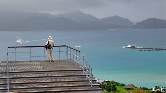 Overlooking the beautiful sea of the Ogasawara Islands.
