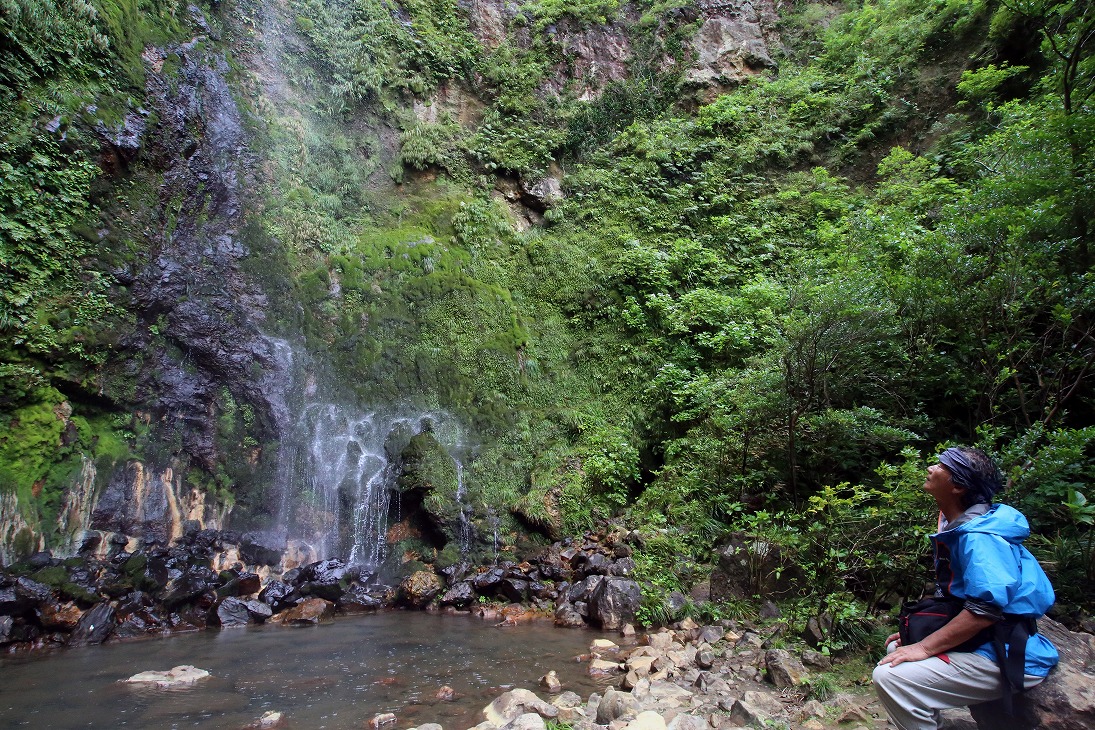 三原山のマボロシの滝