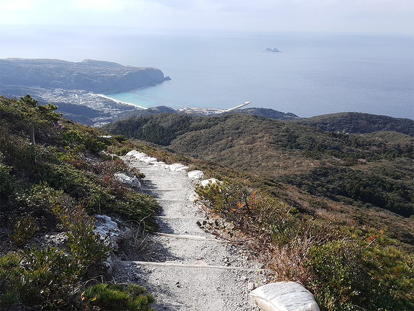 Trekking at Mount Tenjo (天上山)②