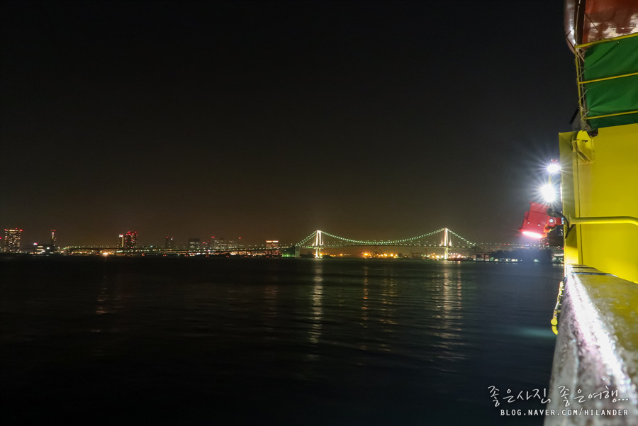 The Rainbow Bridge at night