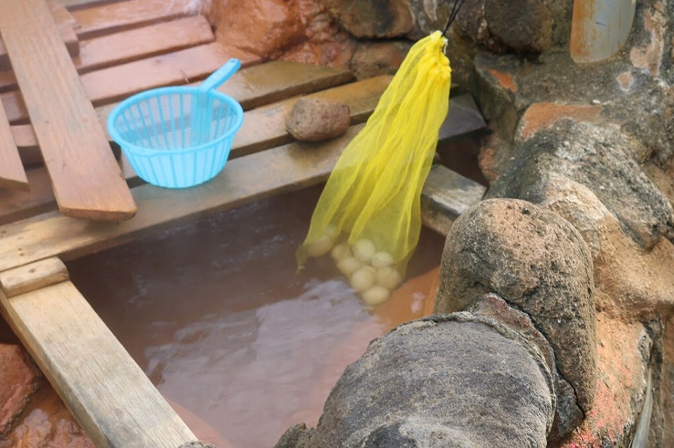 An onsen tamago in Matsugashita Miyabiyu