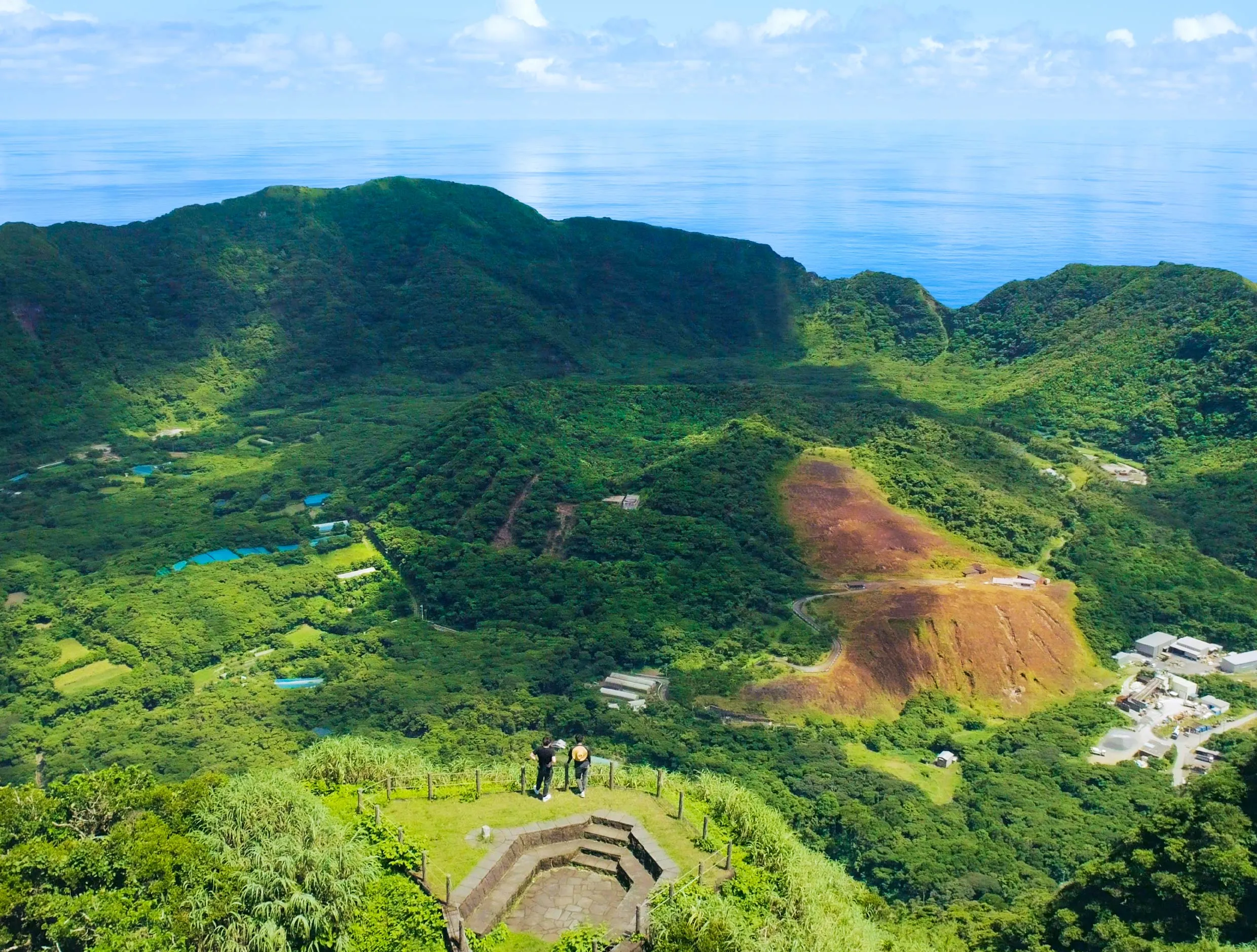 Ootonbu / Aogashima