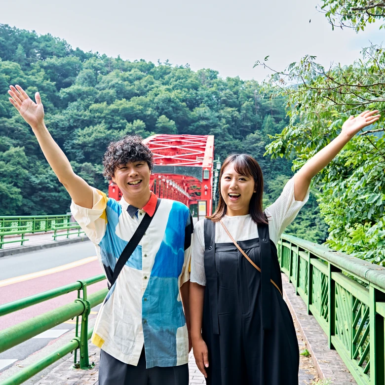 奥多摩旅のはじまりに気合十分なお二人