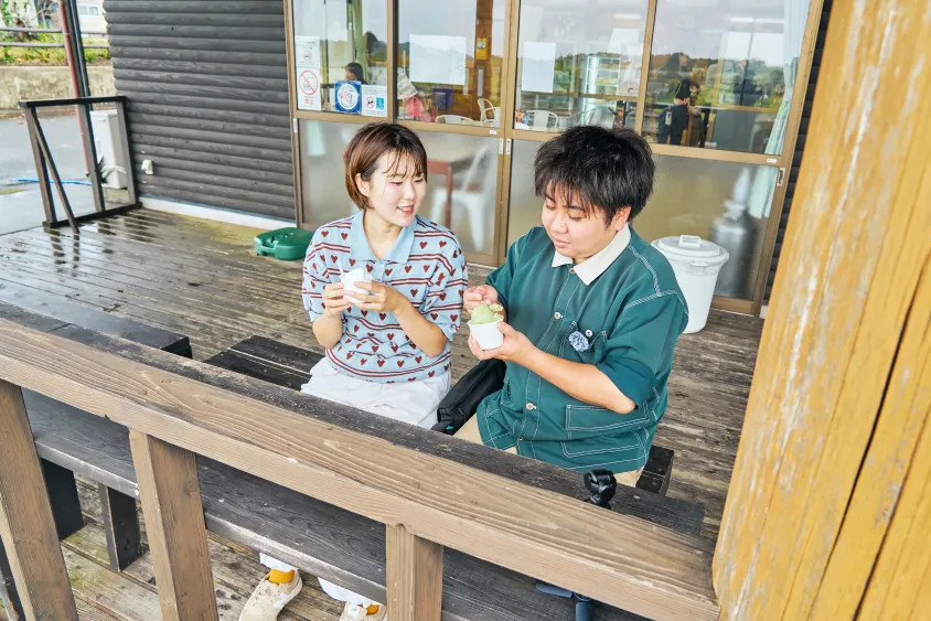 あしたばのジェラートとミルクジェラートに舌鼓